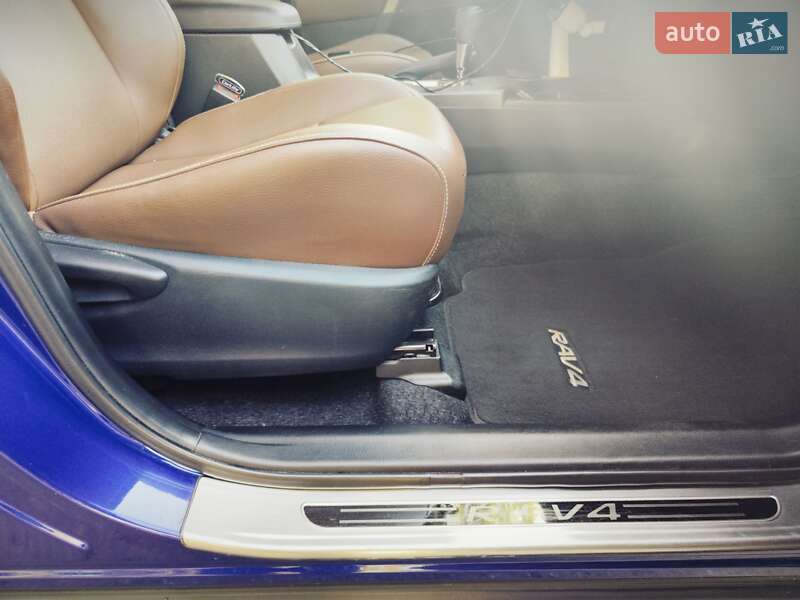 Внедорожник / Кроссовер Toyota RAV4 2015 в Белой Церкви фото 19 Внедорожник / Кроссовер Toyota RAV4 2015 в Белой Церкви