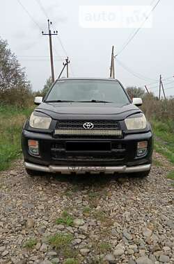 Внедорожник / Кроссовер Toyota RAV4 2003 в Львове