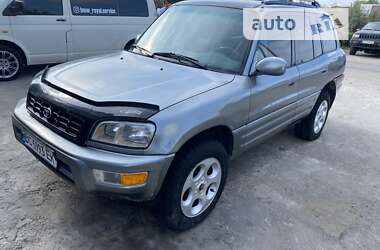 Внедорожник / Кроссовер Toyota RAV4 1999 в Киеве