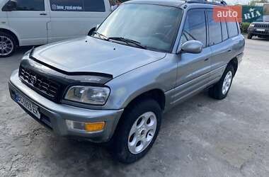 Внедорожник / Кроссовер Toyota RAV4 1999 в Киеве