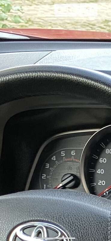 Внедорожник / Кроссовер Toyota RAV4 2013 в Черновцах