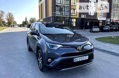 Внедорожник / Кроссовер Toyota RAV4 2017 в Тернополе