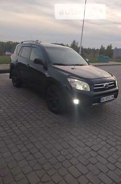 Позашляховик / Кросовер Toyota RAV4 2008 в Рівному