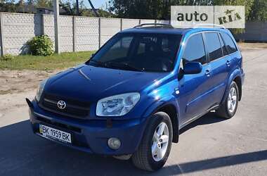 Внедорожник / Кроссовер Toyota RAV4 2003 в Березному