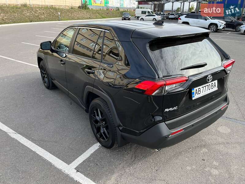 Позашляховик / Кросовер Toyota RAV4 2020 в Вінниці