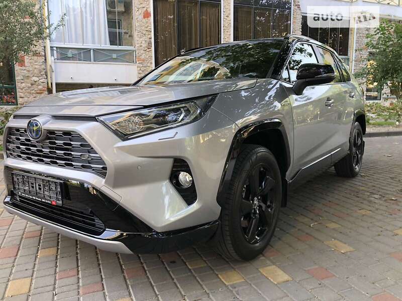 Внедорожник / Кроссовер Toyota RAV4 2019 в Одессе