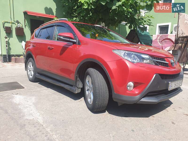 Внедорожник / Кроссовер Toyota RAV4 2013 в 