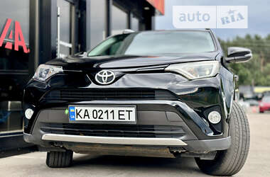 Позашляховик / Кросовер Toyota RAV4 2016 в Києві