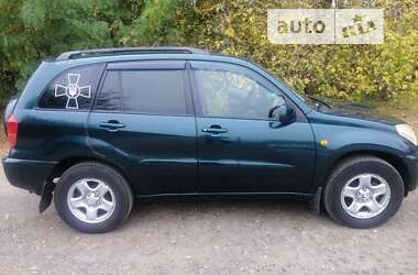 Внедорожник / Кроссовер Toyota RAV4 2002 в Полтаве