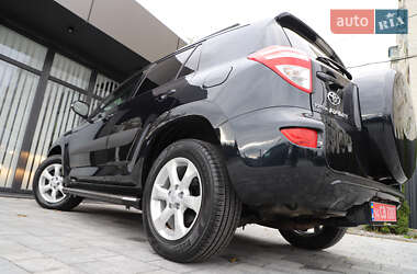 Внедорожник / Кроссовер Toyota RAV4 2011 в Дрогобыче