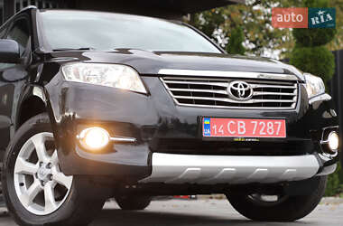 Внедорожник / Кроссовер Toyota RAV4 2011 в Дрогобыче