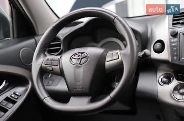 Внедорожник / Кроссовер Toyota RAV4 2011 в Дрогобыче