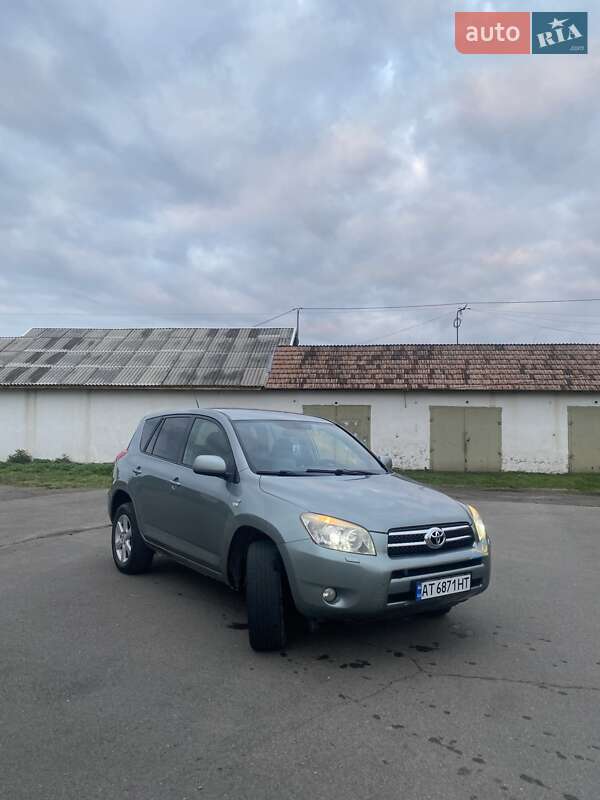 Внедорожник / Кроссовер Toyota RAV4 2008 в Коломые