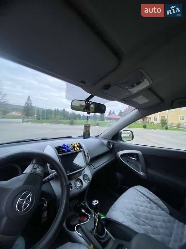 Внедорожник / Кроссовер Toyota RAV4 2008 в Коломые
