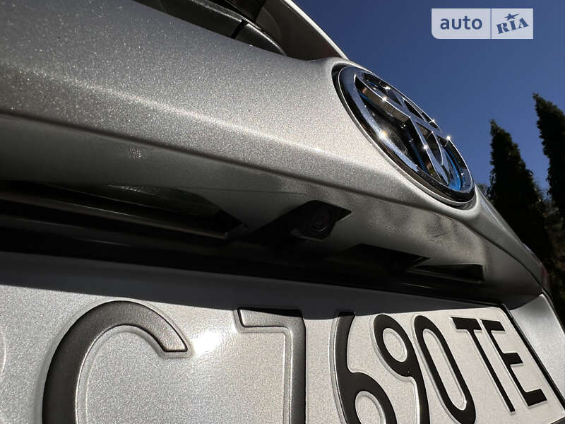 Внедорожник / Кроссовер Toyota RAV4 2017 в Львове
