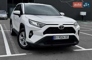 Позашляховик / Кросовер Toyota RAV4 2019 в Києві