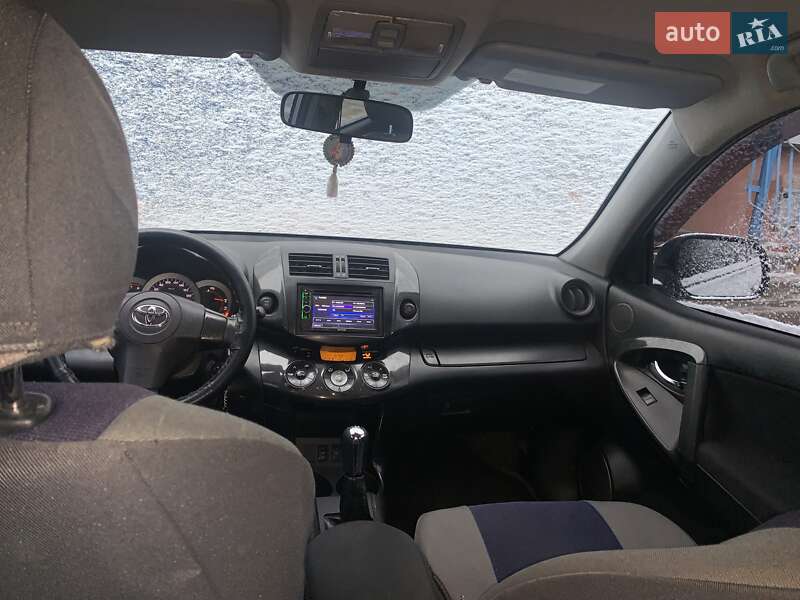 Внедорожник / Кроссовер Toyota RAV4 2008 в Кропивницком