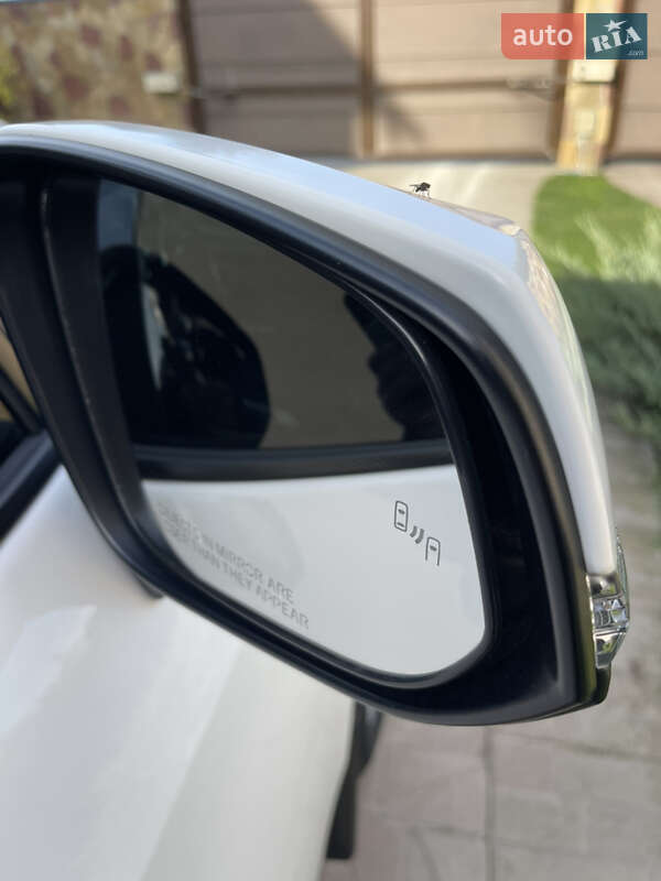 Позашляховик / Кросовер Toyota RAV4 2020 в Чорткові