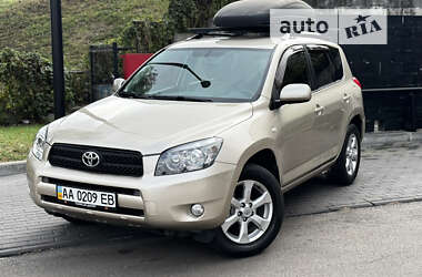 Внедорожник / Кроссовер Toyota RAV4 2006 в Киеве