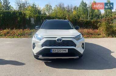 Позашляховик / Кросовер Toyota RAV4 2019 в Харкові