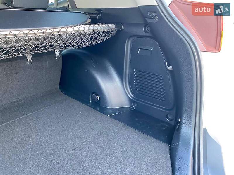 Внедорожник / Кроссовер Toyota RAV4 2015 в Подольске
