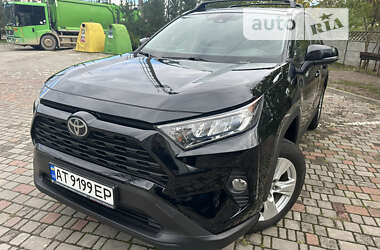 Внедорожник / Кроссовер Toyota RAV4 2020 в Ивано-Франковске