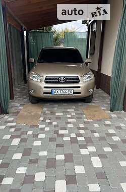 Внедорожник / Кроссовер Toyota RAV4 2007 в Харькове