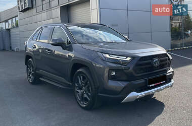 Внедорожник / Кроссовер Toyota RAV4 2023 в Харькове