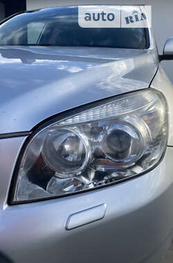 Позашляховик / Кросовер Toyota RAV4 2007 в 