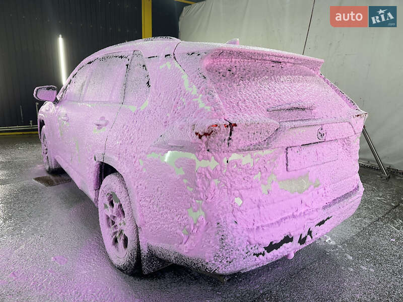 Позашляховик / Кросовер Toyota RAV4 2021 в Кривому Розі