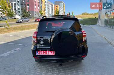 Внедорожник / Кроссовер Toyota RAV4 2011 в Ровно