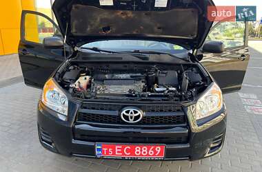 Внедорожник / Кроссовер Toyota RAV4 2011 в Ровно