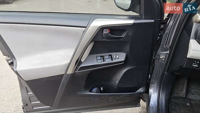 Внедорожник / Кроссовер Toyota RAV4 2014 в Бердичеве фото 12 Внедорожник / Кроссовер Toyota RAV4 2014 в Бердичеве