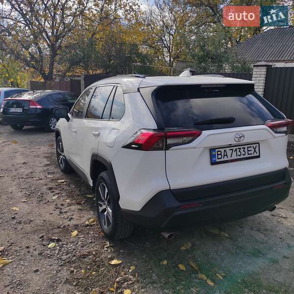 Позашляховик / Кросовер Toyota RAV4 2019 в Кропивницькому фото 6 Позашляховик / Кросовер Toyota RAV4 2019 в Кропивницькому