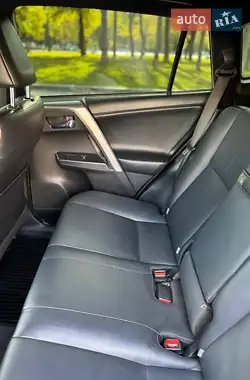Toyota RAV4 2017