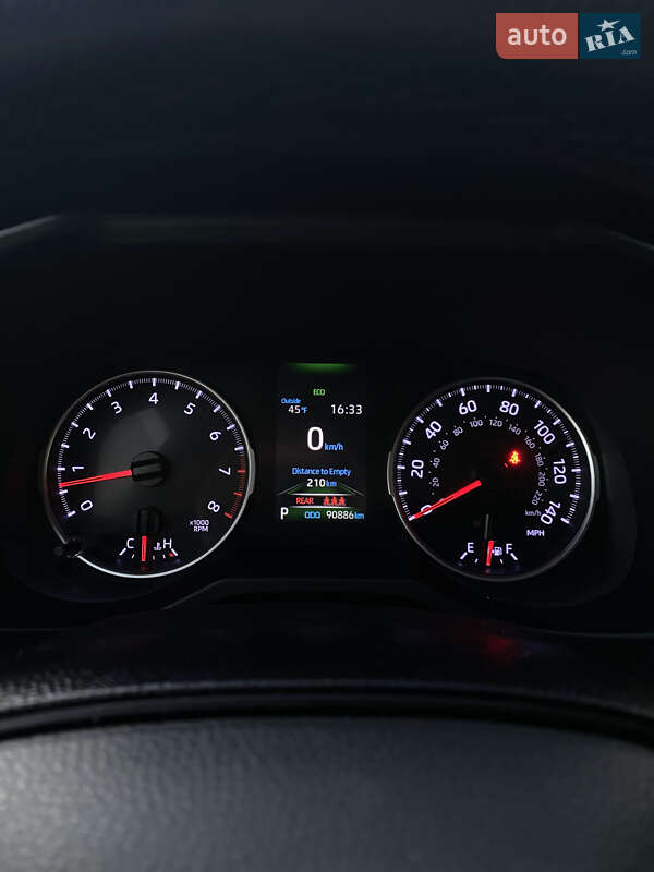 Позашляховик / Кросовер Toyota RAV4 2018 в Бердичеві фото 13 Позашляховик / Кросовер Toyota RAV4 2018 в Бердичеві