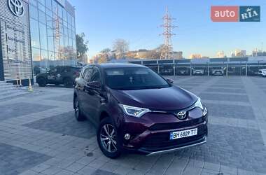 Внедорожник / Кроссовер Toyota RAV4 2017 в Одессе