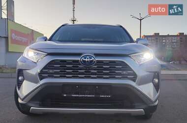 Внедорожник / Кроссовер Toyota RAV4 2019 в Кривом Роге