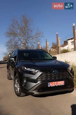 Позашляховик / Кросовер Toyota RAV4 2022 в Львові