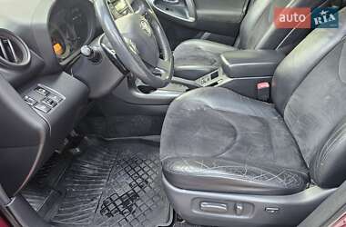 Внедорожник / Кроссовер Toyota RAV4 2010 в 