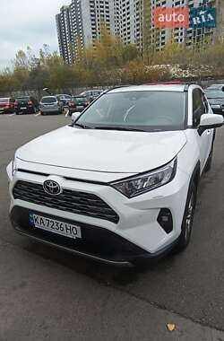 Позашляховик / Кросовер Toyota RAV4 2022 в Києві