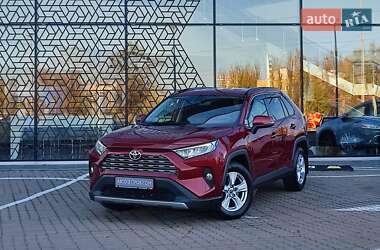 Внедорожник / Кроссовер Toyota RAV4 2019 в Киеве