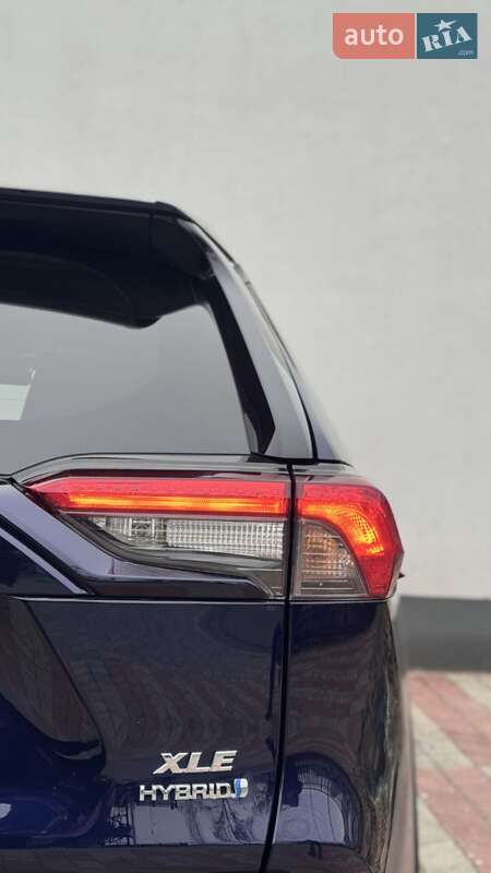 Внедорожник / Кроссовер Toyota RAV4 2021 в Умани фото 14 Внедорожник / Кроссовер Toyota RAV4 2021 в Умани