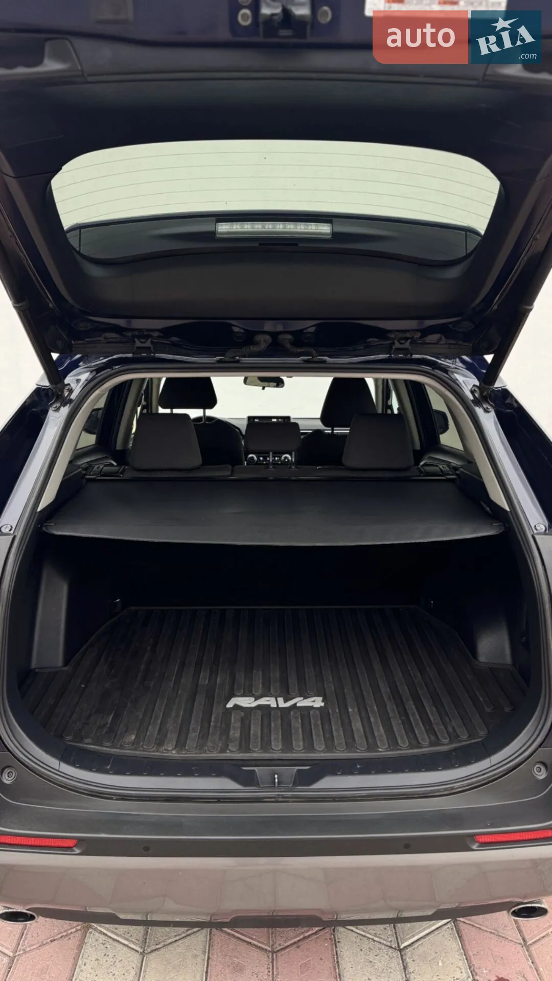 2021 Toyota RAV 4 - мініатюра 11
