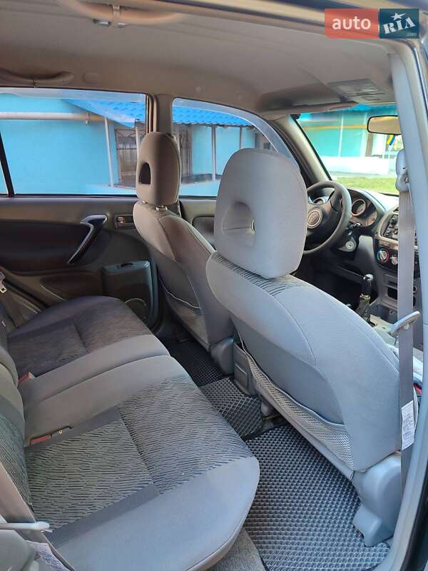 Позашляховик / Кросовер Toyota RAV4 2002 в Вінниці