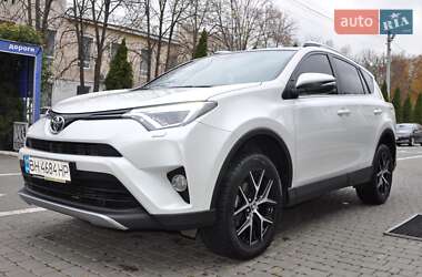 Внедорожник / Кроссовер Toyota RAV4 2017 в Одессе