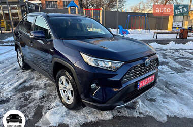 Позашляховик / Кросовер Toyota RAV4 2019 в Чернігові