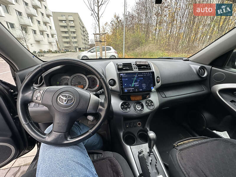 Внедорожник / Кроссовер Toyota RAV4 2007 в Тячеве