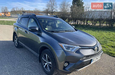 Внедорожник / Кроссовер Toyota RAV4 2016 в Полтаве