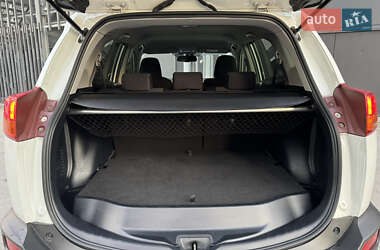 Внедорожник / Кроссовер Toyota RAV4 2013 в 